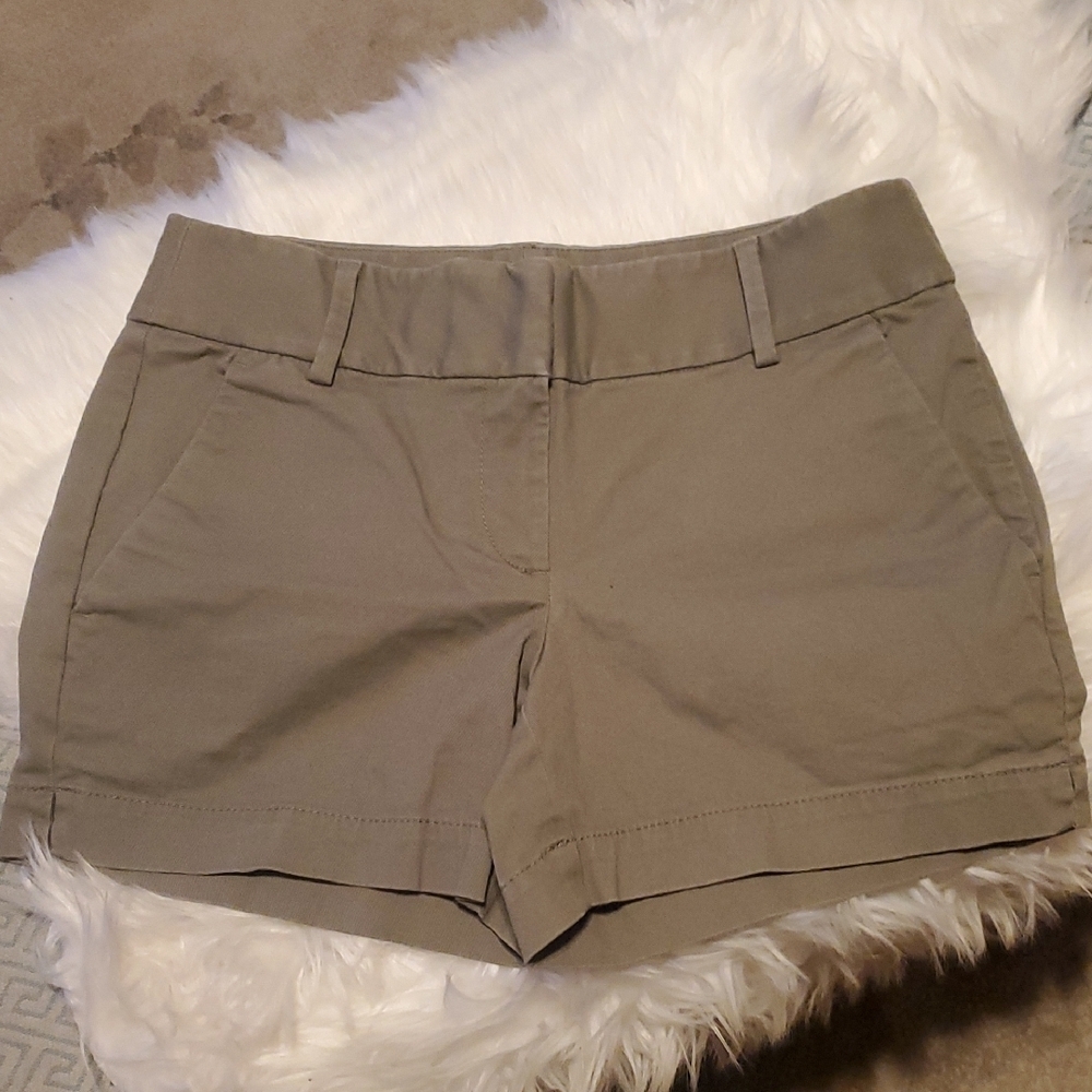 LOFT Women's Khaki Shorts